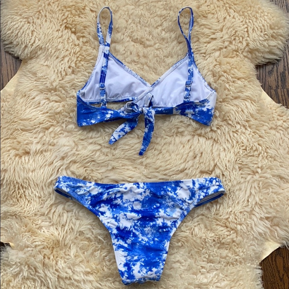 ZUMIEZ Tie Dye Bikini in Size Small! - Picture 2 of 2